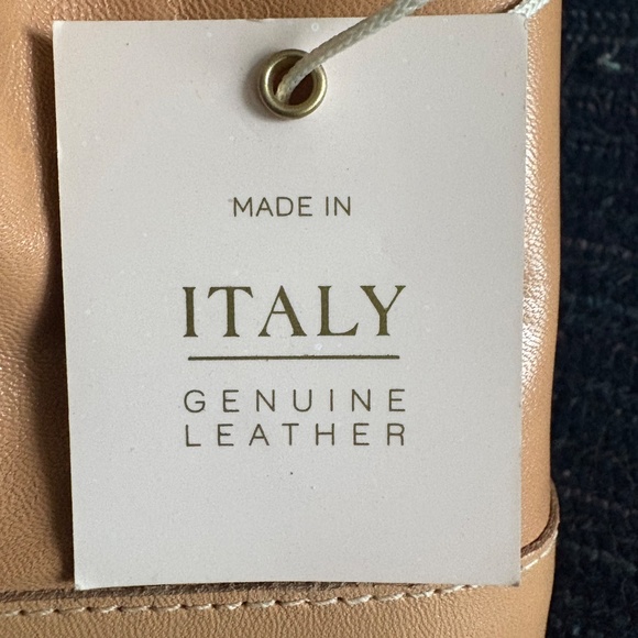 Sophia Milano Leather - 8.5 - Picture 2 of 7